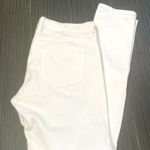 FREE W/ any purchase